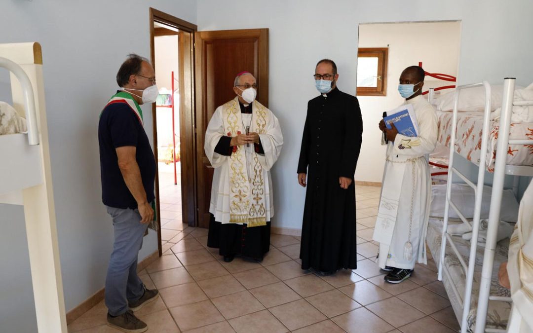 San Teodoro: Dopo la mensa, Inaugurato anche il Dormitorio Caritas